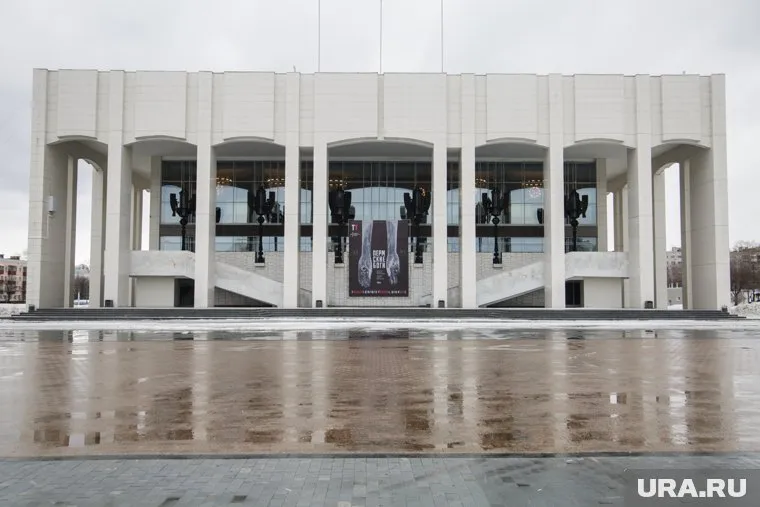 Артистка пермского «Театра-Театра» поддержала Павла Устинова