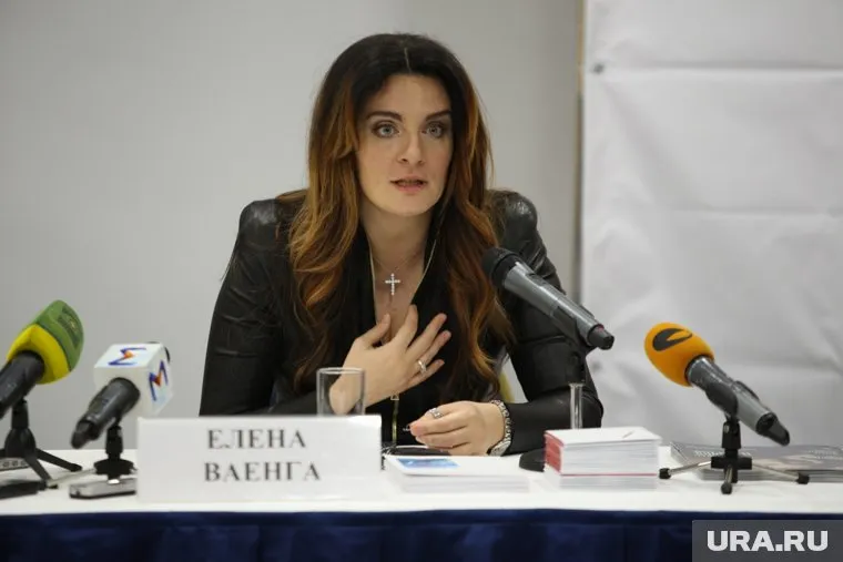 Елена Ваенга заявила, что у нее был насморк, а не «тяжелая болезнь»