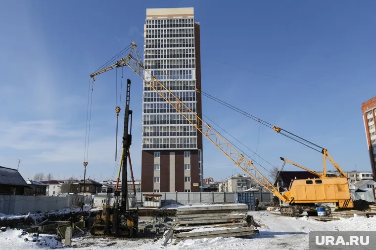 Курганцы продолжают жаловаться на стройку дома №129 по ул. Климова