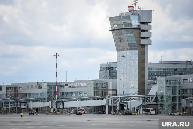 Два московских аэропорта закрыты на вылет и прилет