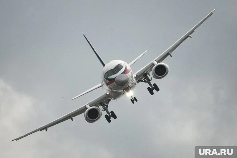 Жителям деревни, рядом с которой упал Superjet, ничего не угрожает, отметив Александр Гречищев