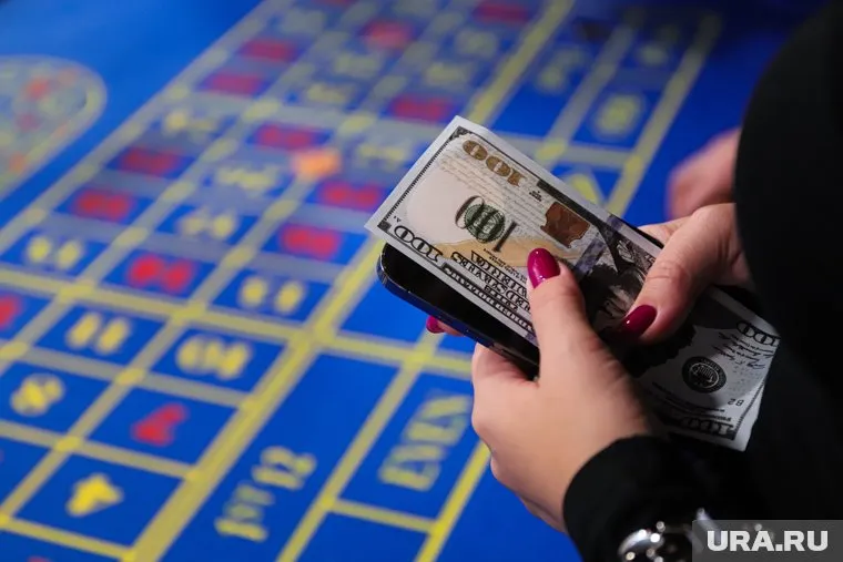 В ХМАО под суд отправили ОПГ, организовавшую подпольное казино