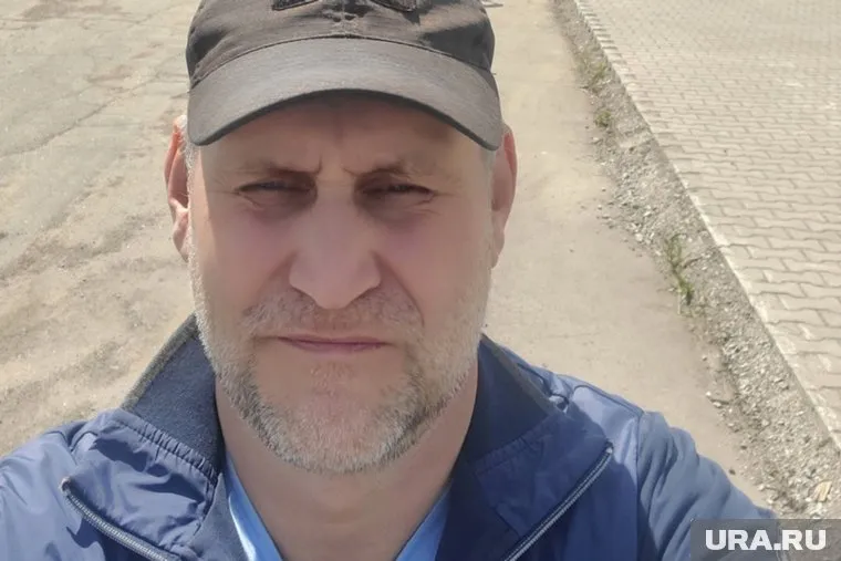 После падения Уваров был немедленно госпитализирован и находится в реанимации в тяжелом состоянии