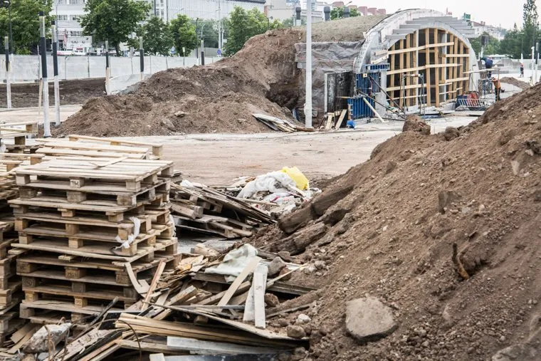 Строительная площадка нового музыкального фонтана на городской эспланаде. Пермь