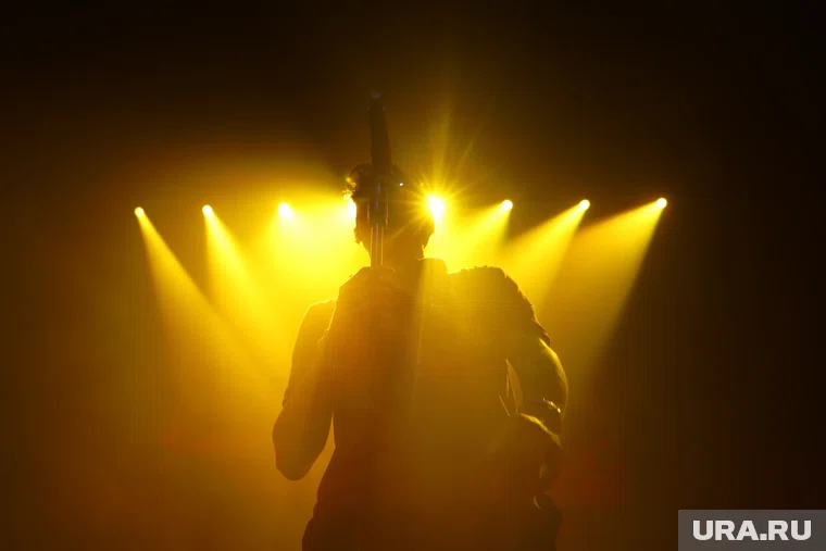 В Сургуте выступит с концертом французский певец Рене де Ла Гард