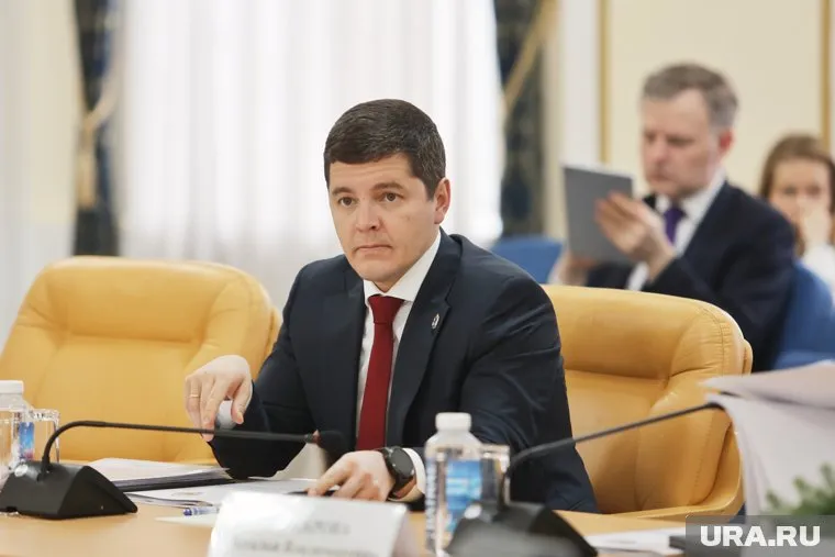 Дмитрий Артюхов предложил молодежи России, Индии и Бангладеш переехать в округ.