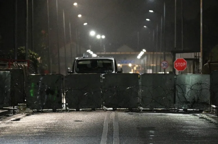 Польские пограничники обустраивают заграждение на белорусско-польской границе