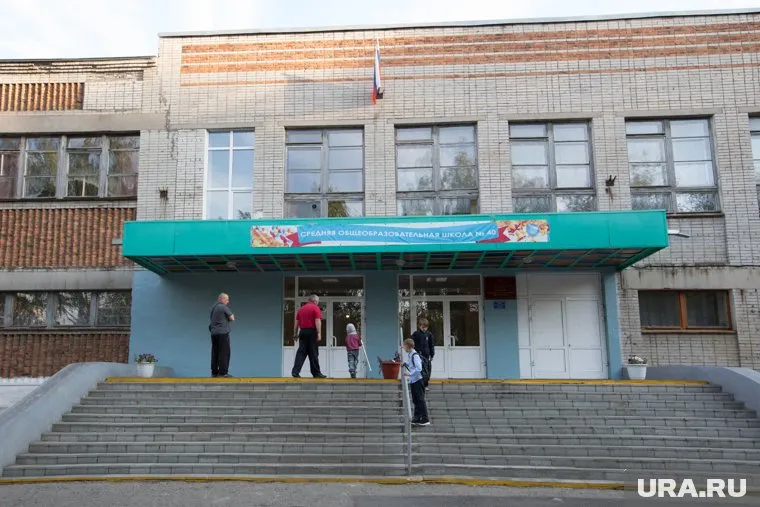 Конфликт между учителем и директором школы разгорелся в прошлом году