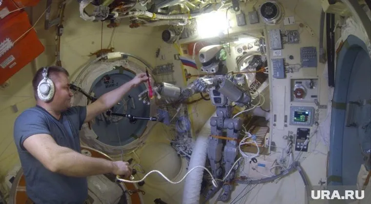 «Федор» уже работает с инструментами