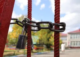 После ЧП в Ижевске в курганских школах усилят меры безопасности