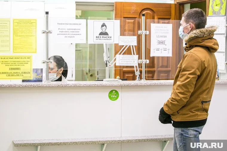 Вирус не уйдет из-за мутаций, так как они его не ослабляют