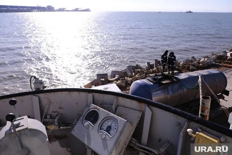 В порт Индии не разрешили зайти танкеру с 800 тысячами баррелей нефти