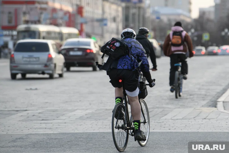 Велосипедист Склюев преодолел более семи тысяч километров