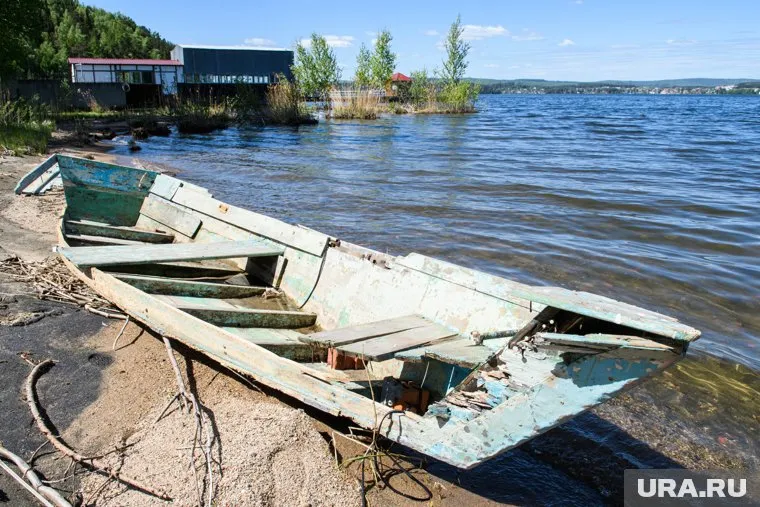 Семейная поездка на озеро Таватуй обернулась избиением