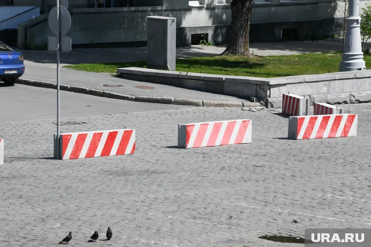 В Кетовском округе закрыли автомобильную парковку у магазинов