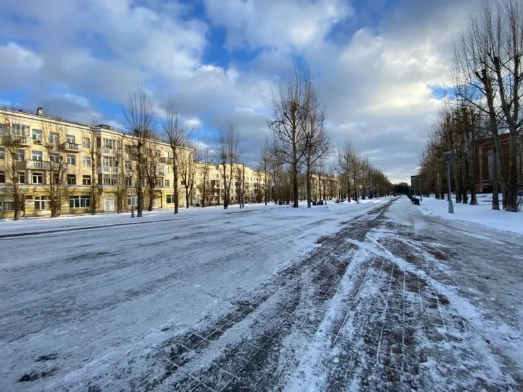 Уборка снега в Орджоникидзевском районе. Екатеринбург