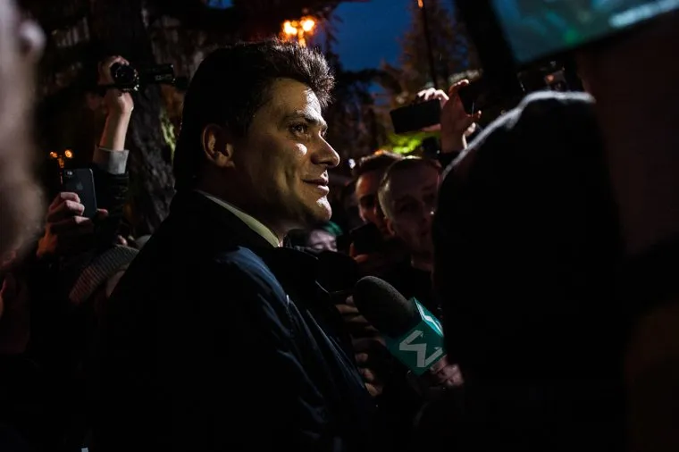 Четвертый день протестов против строительства храма Св. Екатерины в сквере у театра драмы.Екатеринбург