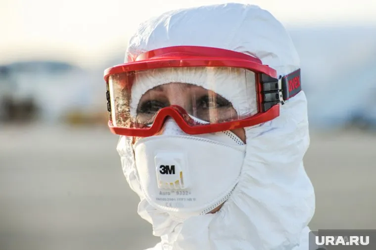 Один больной коронавирусом пермяк заражает больше двух здоровых