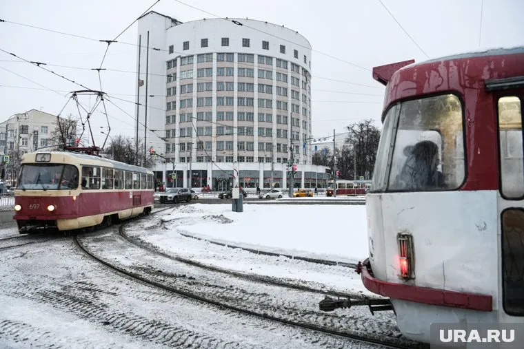 Трамваи приходится ждать по 40 минут, пожаловались горожане