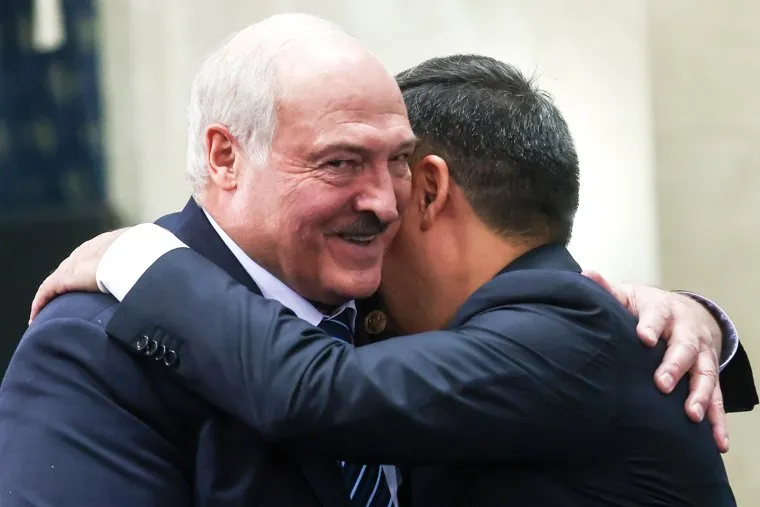 Совместное фотографирование глав независимых государств СНГ. Бишкек, Республика Киргизия