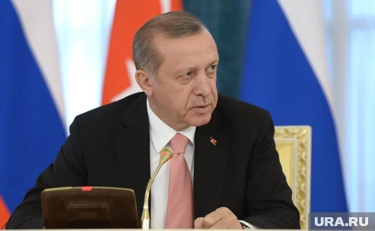 Реджеп Тайип Эрдоган хочет остановить украинский конфликт, пишет Milliyet