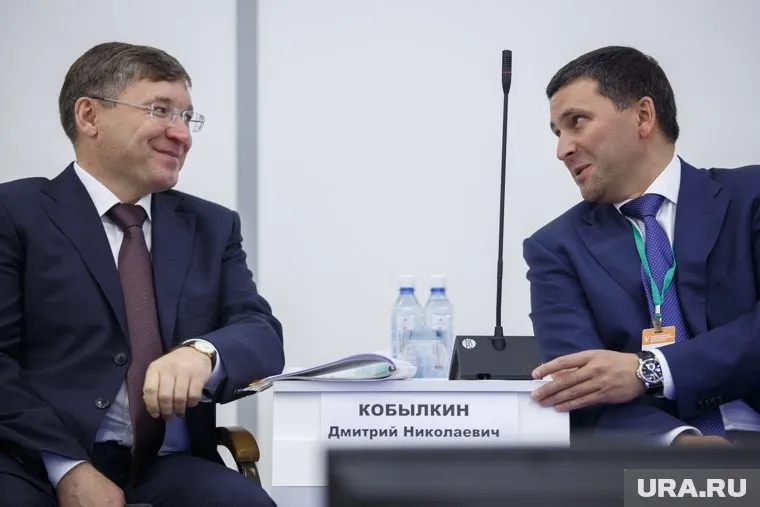Разговор полпреда Владимира Якушева и экс-губернатора Дмитрия Кобылкина состоялся в Салехарде