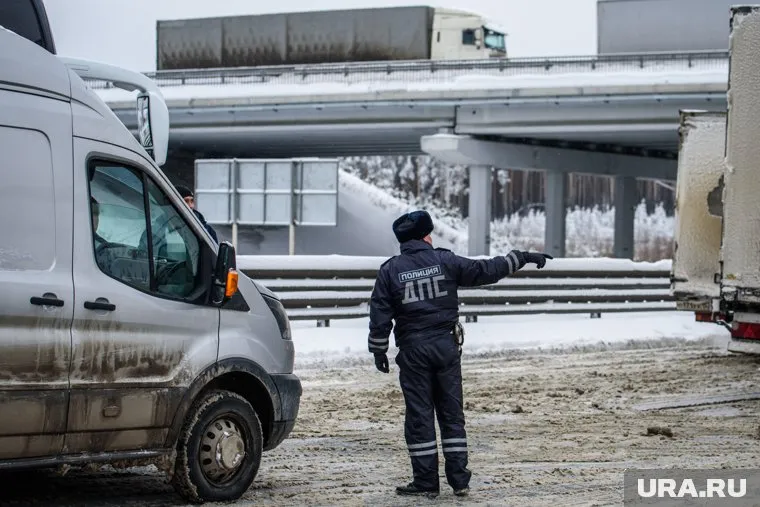 На месте ДТП работают сотрудники Госавтоинспекции (архивное фото)