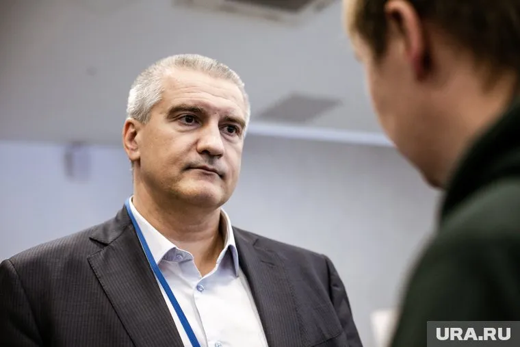 Аксенов считает, что Украина продолжит терять территории