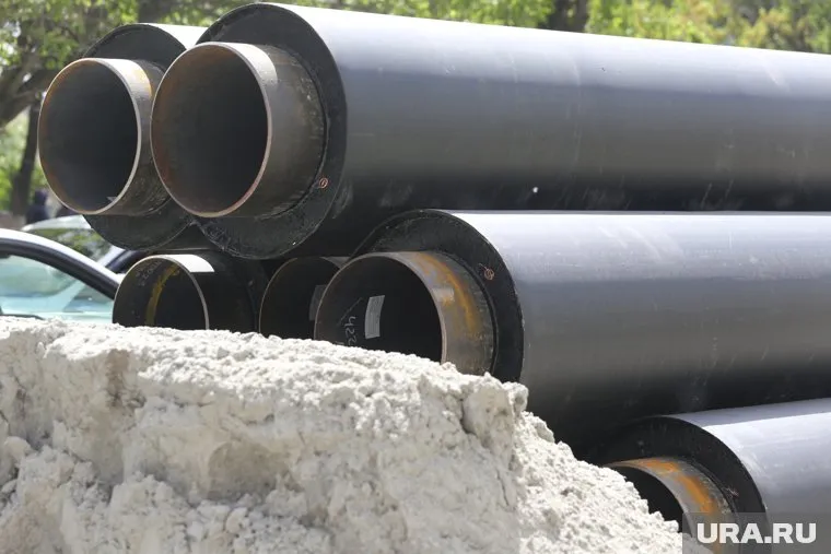 Теплосети в центре Салехарда модернизируют перед зимним периодом