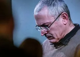 Интерпол может объявить в розыск Ходорковского по настоянию России