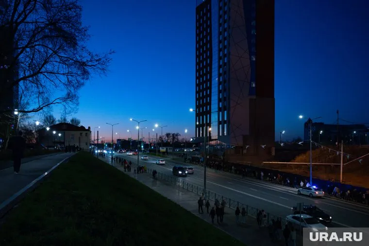 Увидеть серебристые облака можно около полуночи