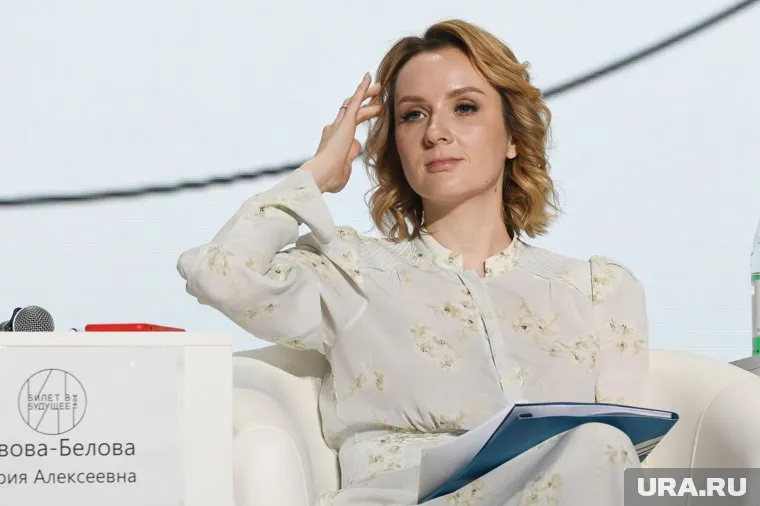 Россия передала девятерых детей родственникам из Украины, сообщила Львова-Белова