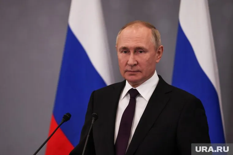 Президент России Владимир Путин наградил главврача Областного лечебно-реабилитационного центра