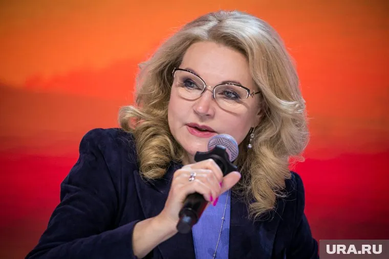 Россия вводит свой стандарт МРОТ на новых регионах, заявила