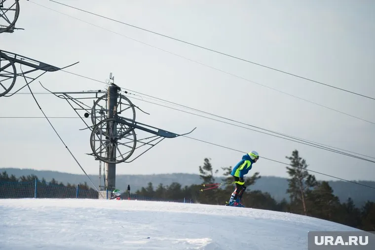 На территории базы разрешена установка горнолыжного подъемника