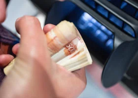 Тюменские застройщики задолжали банкам сотни миллиардов рублей