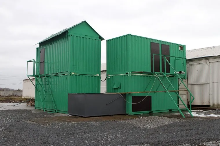 База хранения радиоактивного песка УралМонацит на станции Зюрзя под Красноуфимском и перегрузка для отправки в Китай