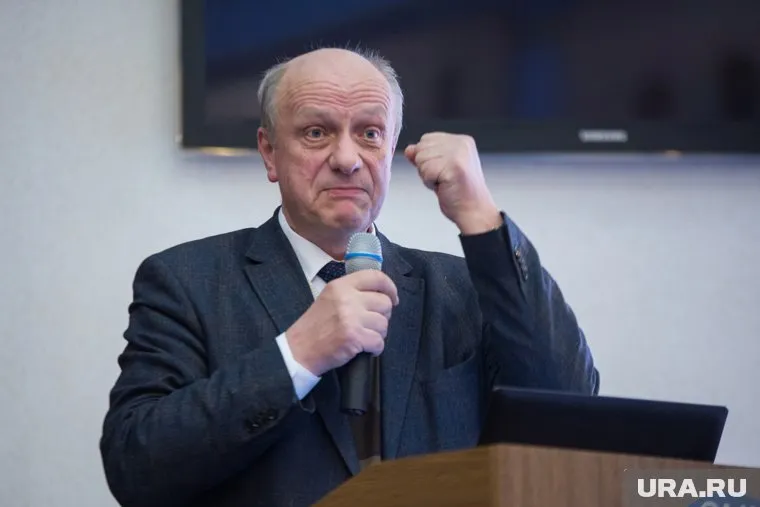 Алексей Воробьев всегда славился своей активностью, не свойственной его возрасту. Сегодня по телефону он тяжело и неохотно признается: "я пенсионер"