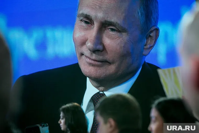 Путин поддержал открытие форума