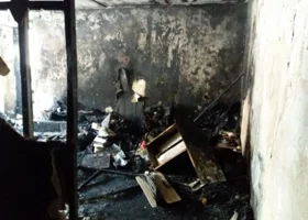 На пожаре в Новом Уренгое пострадало двое детей