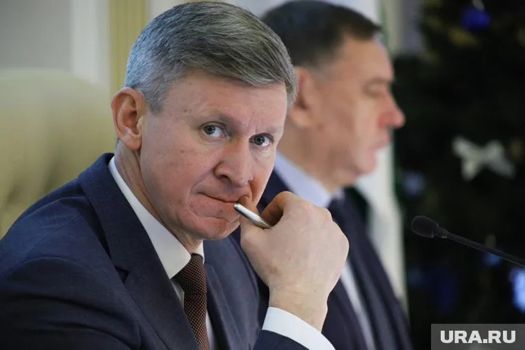 Председателя Курганской областной думы Дмитрия Фролова наградили медалью за отвагу на пожаре