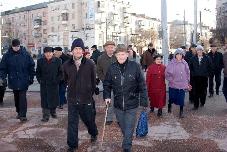 митинг КПРФ Курган07.11.2013г, пенсионеры, старики, дедушка, пожилые люди, пенсионный возраст