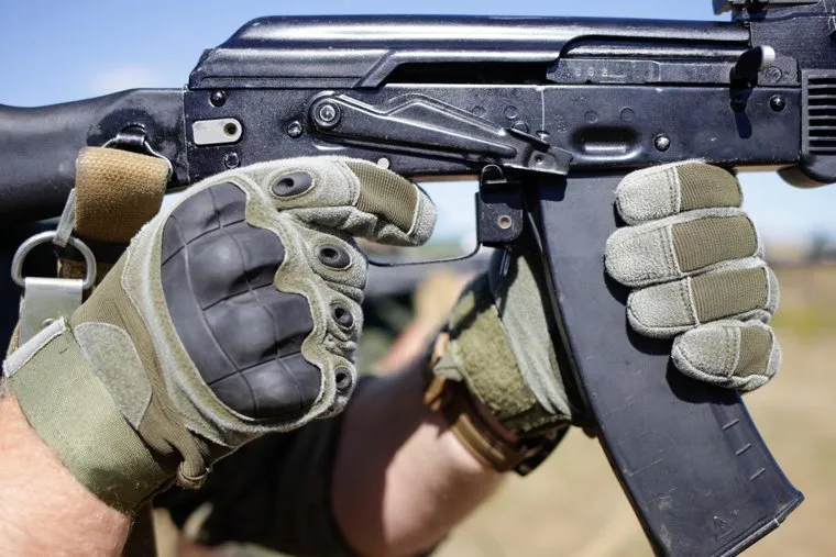 Тренировка добровольцев перед отправкой в Украину. Свердловская область