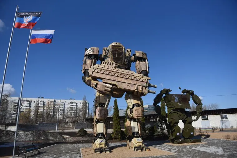 Ситуация в городе Донецк во время обострения конфликта между Украиной и самопровозглашенными ДНР и ЛНР. Донецк, Донецкая Народная Республика