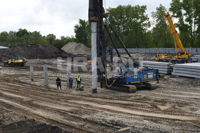 В Тобольске торжественно забили сваю будущего концертного зала