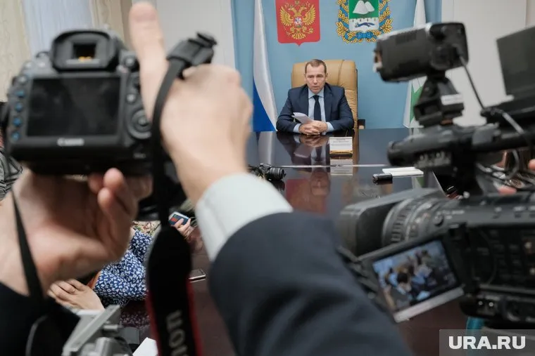 Вадиму Шумкову предстоит провести предвыборную кампанию