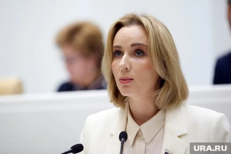Мария Львова-Белова заявила, что в новых регионах находится около тысячи детей, пострадавших от СВО