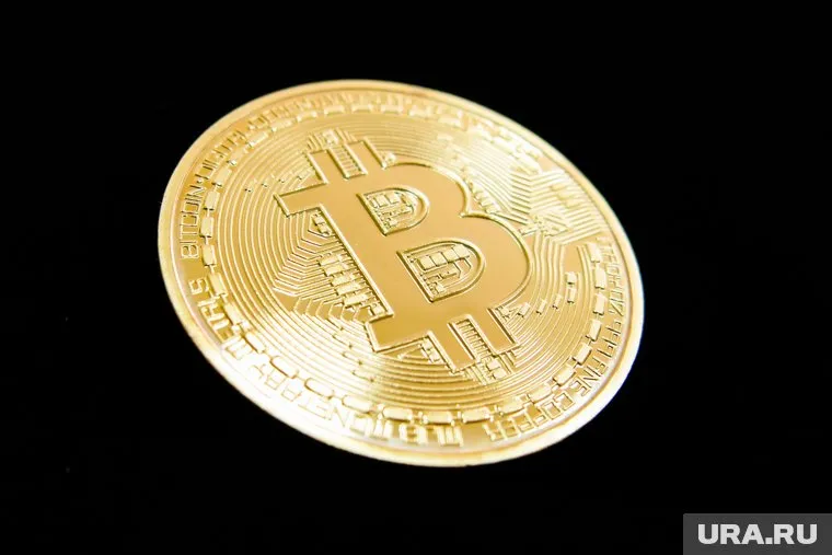 Курс биткоина превысил 100 тысяч долларов