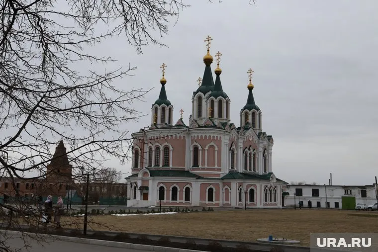 В Далматово расположен мужской монастырь, основанный в 1644 году