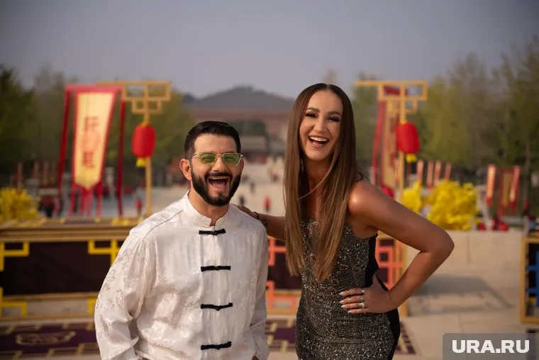 Ольга Бузова вела седьмой выпуск шоу «Сокровища императора» без Михаила Галустяна